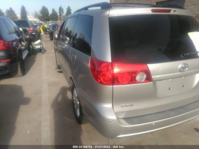 Photo 2 VIN: 5TDYK4CC3AS328263 - TOYOTA SIENNA 