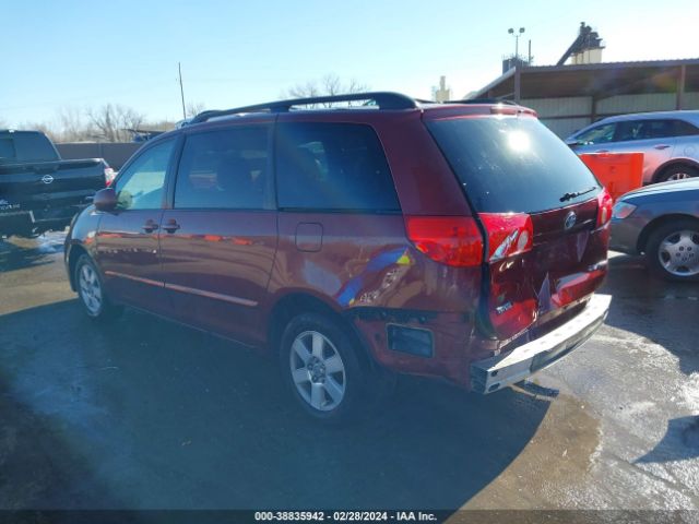 Photo 2 VIN: 5TDYK4CC4AS297735 - TOYOTA SIENNA 