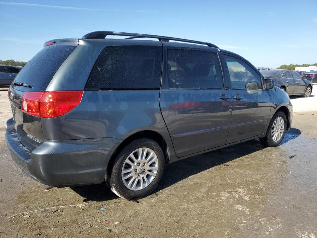 Photo 2 VIN: 5TDYK4CC4AS301248 - TOYOTA SIENNA XLE 