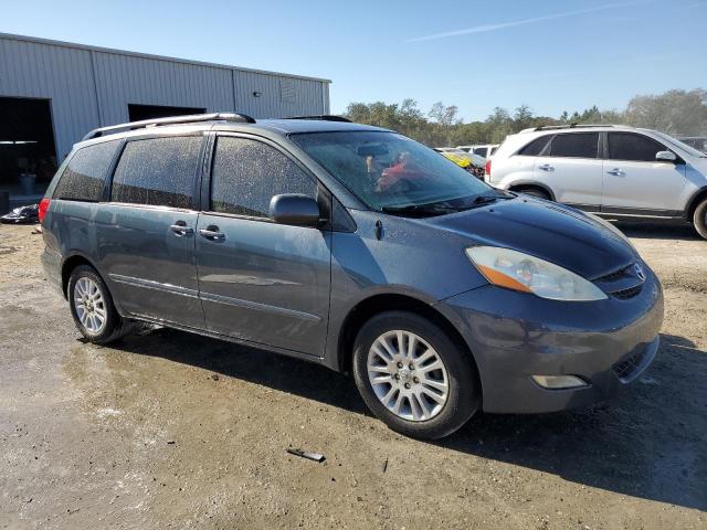 Photo 3 VIN: 5TDYK4CC4AS301248 - TOYOTA SIENNA XLE 