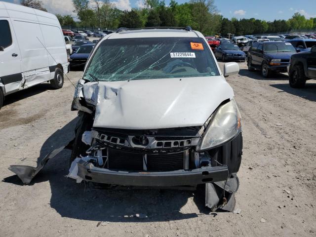 Photo 4 VIN: 5TDYK4CC4AS322990 - TOYOTA SIENNA XLE 