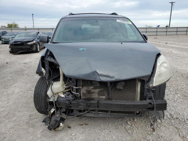 Photo 4 VIN: 5TDYK4CC4AS335495 - TOYOTA SIENNA XLE 