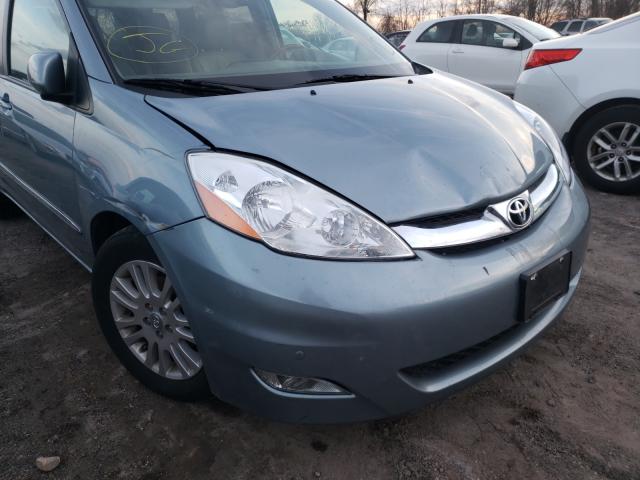 Photo 8 VIN: 5TDYK4CC6AS305737 - TOYOTA SIENNA XLE 