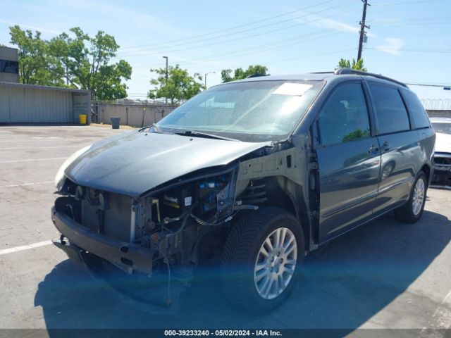 Photo 1 VIN: 5TDYK4CC7AS307979 - TOYOTA SIENNA 