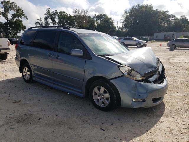 Photo 3 VIN: 5TDYK4CC7AS308100 - TOYOTA SIENNA XLE 