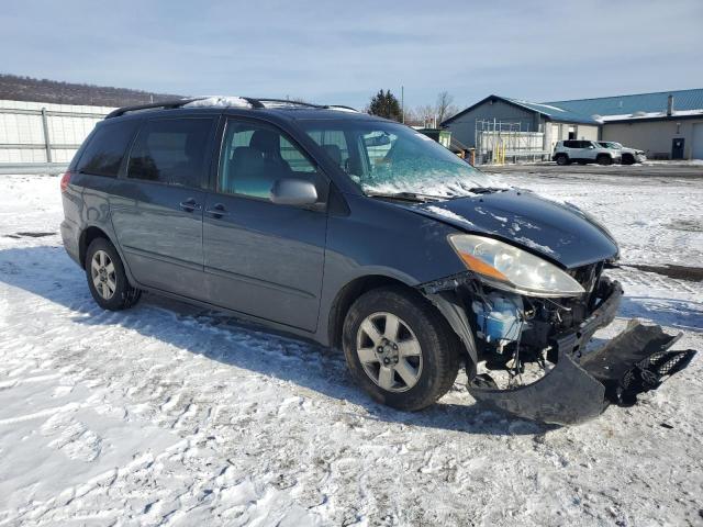 Photo 3 VIN: 5TDYK4CC7AS342084 - TOYOTA SIENNA XLE 