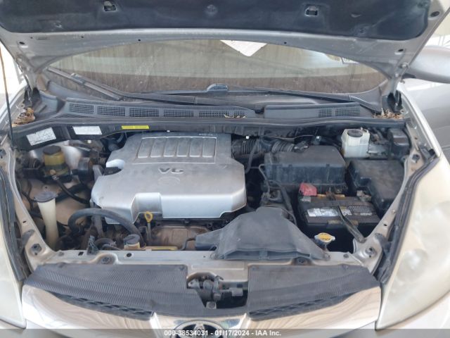 Photo 9 VIN: 5TDYK4CC8AS297186 - TOYOTA SIENNA 