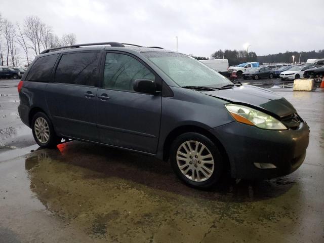 Photo 3 VIN: 5TDYK4CC8AS313869 - TOYOTA SIENNA XLE 