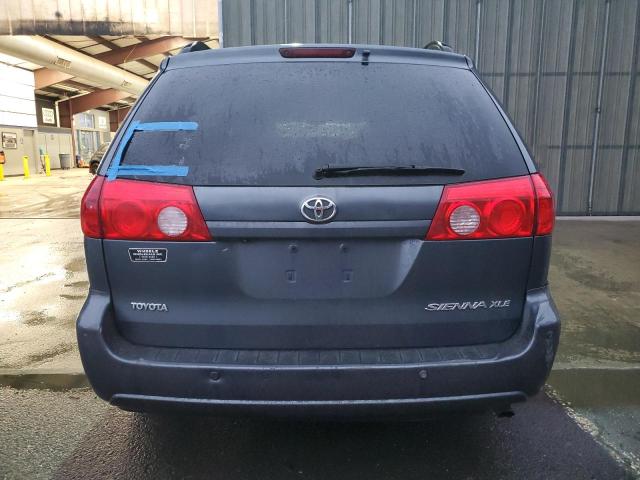 Photo 5 VIN: 5TDYK4CC8AS313869 - TOYOTA SIENNA XLE 