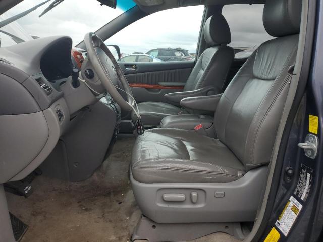 Photo 6 VIN: 5TDYK4CC8AS314973 - TOYOTA SIENNA XLE 