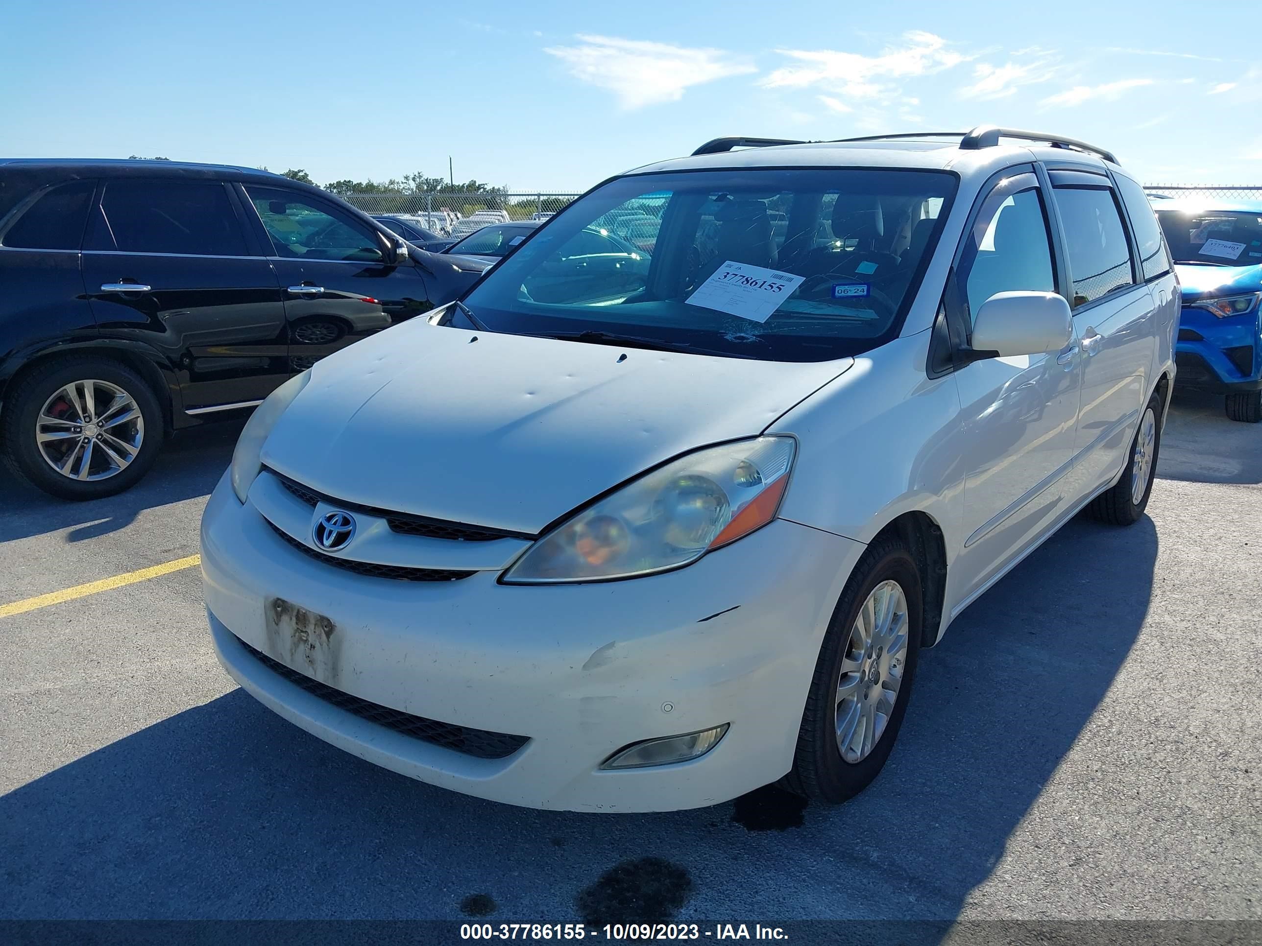 Photo 1 VIN: 5TDYK4CC8AS330476 - TOYOTA SIENNA 