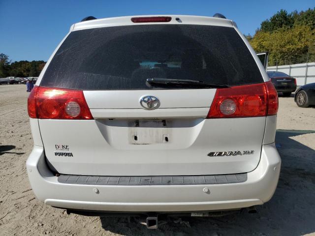 Photo 5 VIN: 5TDYK4CC8AS339372 - TOYOTA SIENNA XLE 