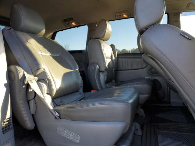 Photo 10 VIN: 5TDYK4CC9AS318983 - TOYOTA SIENNA XLE 