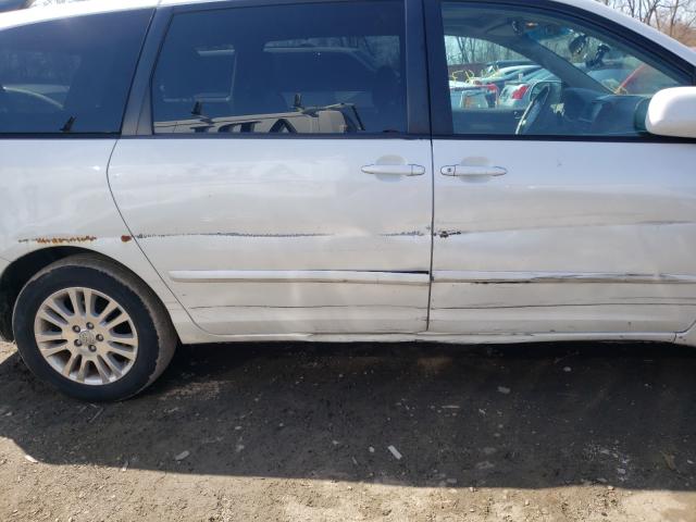 Photo 8 VIN: 5TDYK4CC9AS336657 - TOYOTA SIENNA XLE 