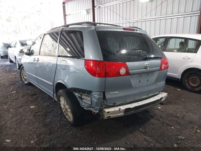 Photo 2 VIN: 5TDYK4CCXAS290014 - TOYOTA SIENNA 