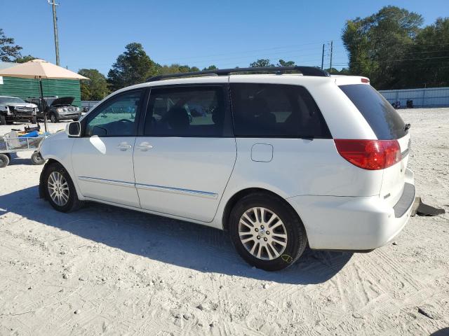 Photo 1 VIN: 5TDYK4CCXAS310147 - TOYOTA SIENNA XLE 