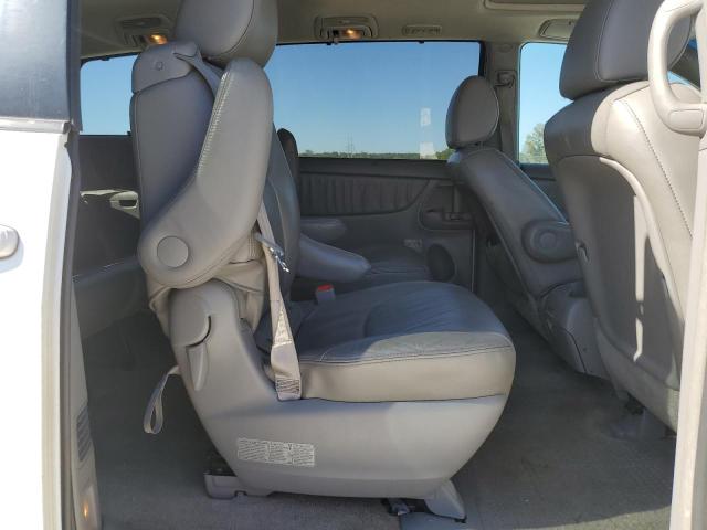 Photo 10 VIN: 5TDYK4CCXAS310147 - TOYOTA SIENNA XLE 