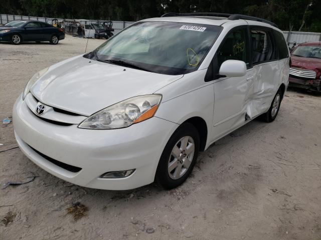 Photo 1 VIN: 5TDYK4CCXAS332164 - TOYOTA SIENNA XLE 