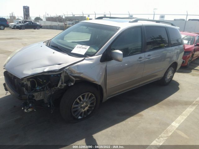 Photo 1 VIN: 5TDYK4CCXAS333055 - TOYOTA SIENNA 