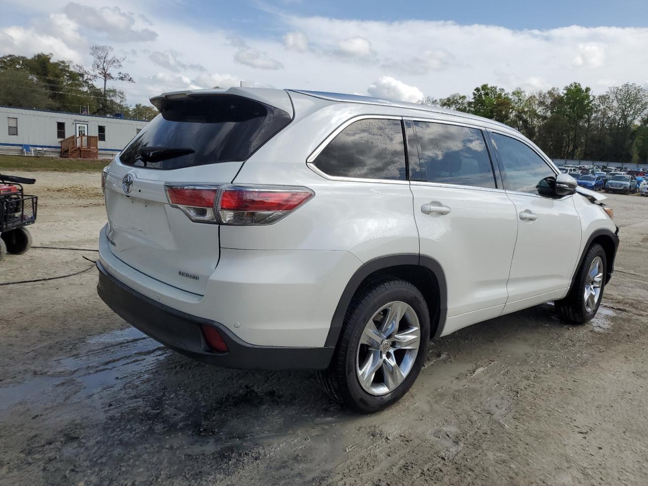 Photo 2 VIN: 5TDYKRFH0FS042513 - TOYOTA HIGHLANDER 