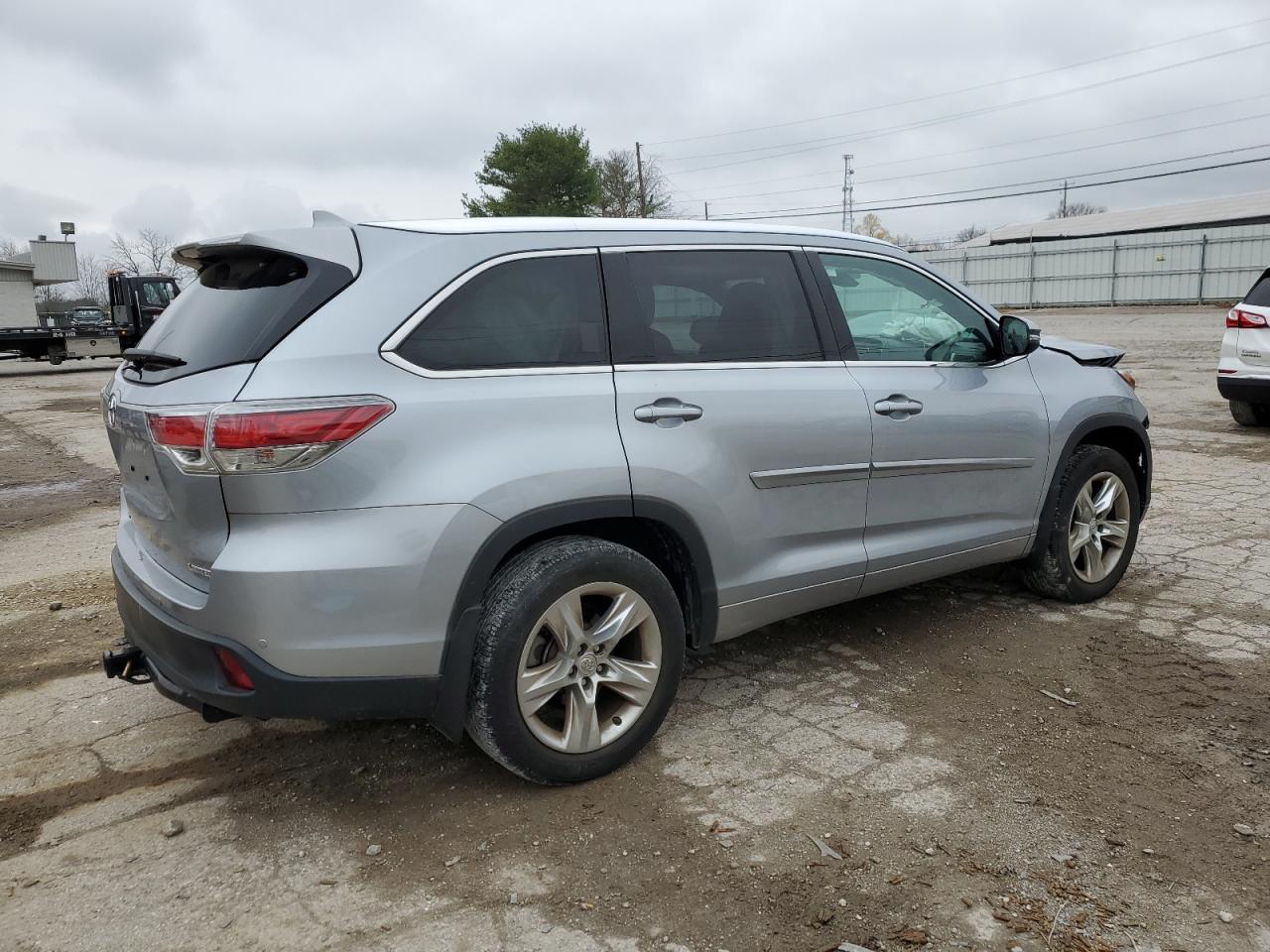 Photo 2 VIN: 5TDYKRFH5ES033997 - TOYOTA HIGHLANDER 