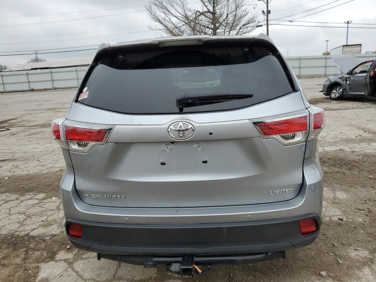 Photo 5 VIN: 5TDYKRFH5ES033997 - TOYOTA HIGHLANDER 