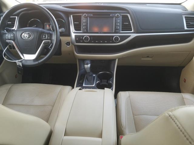 Photo 8 VIN: 5TDYKRFH6FS050888 - TOYOTA HIGHLANDER 