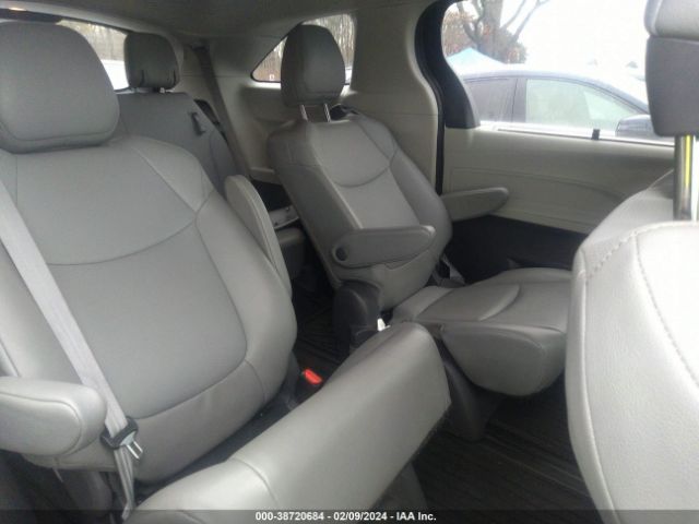 Photo 7 VIN: 5TDYRKEC0MS011090 - TOYOTA SIENNA 