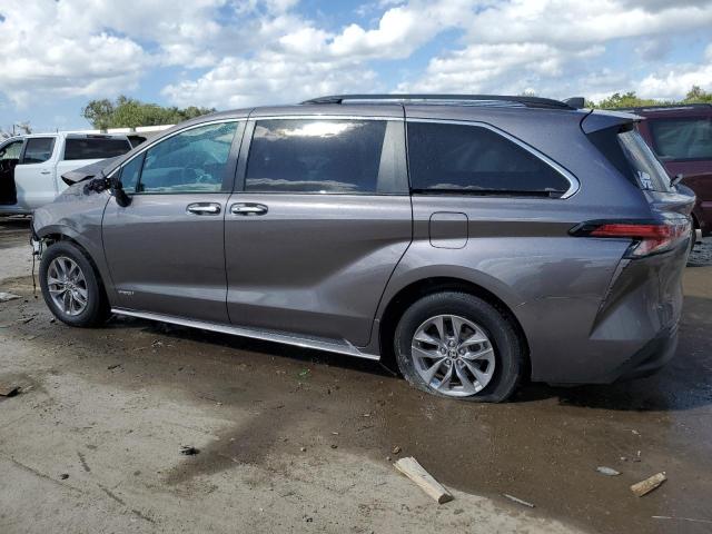 Photo 1 VIN: 5TDYRKEC0MS011316 - TOYOTA SIENNA XLE 