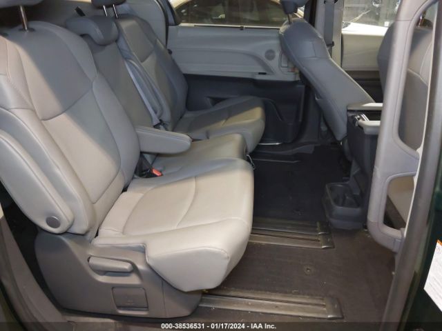 Photo 7 VIN: 5TDYRKEC0MS021747 - TOYOTA SIENNA 