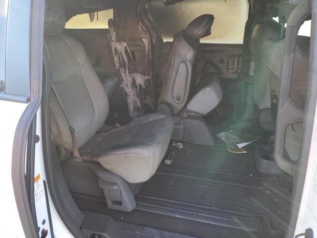 Photo 10 VIN: 5TDYRKEC0MS026429 - TOYOTA SIENNA XLE 