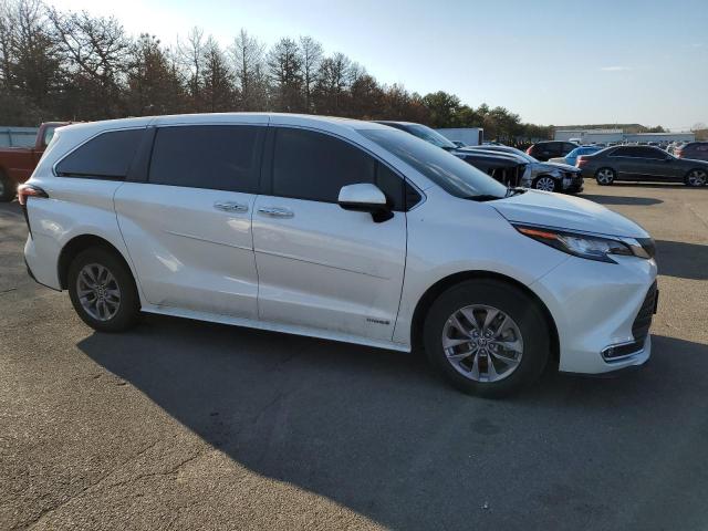 Photo 3 VIN: 5TDYRKEC0MS026429 - TOYOTA SIENNA XLE 