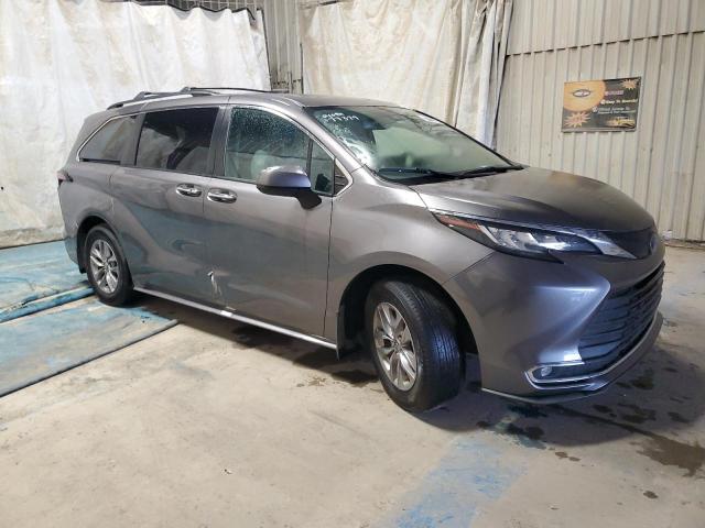 Photo 3 VIN: 5TDYRKEC0NS077379 - TOYOTA SIENNA XLE 