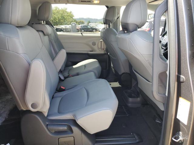 Photo 10 VIN: 5TDYRKEC0RS208381 - TOYOTA SIENNA XLE 