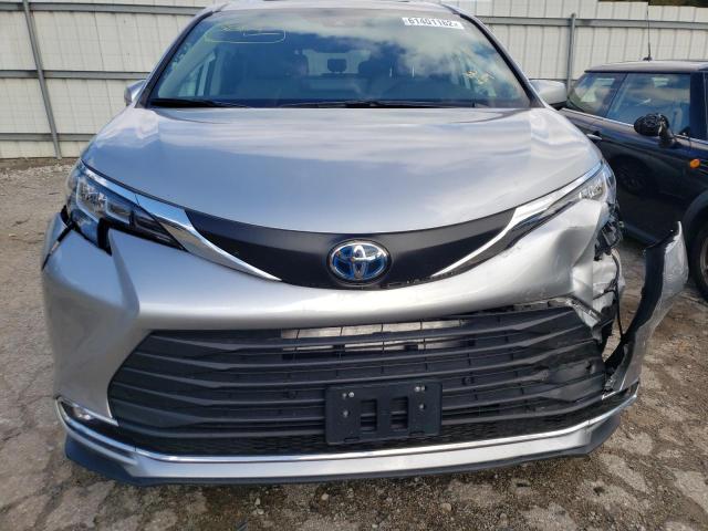 Photo 8 VIN: 5TDYRKEC1MS066535 - TOYOTA SIENNA XLE 