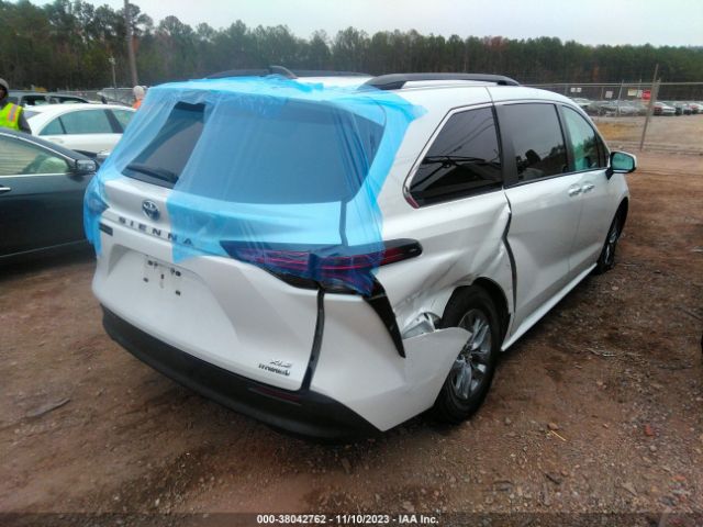 Photo 3 VIN: 5TDYRKEC1NS105027 - TOYOTA SIENNA 