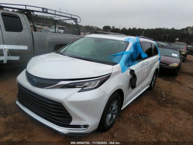 Photo 5 VIN: 5TDYRKEC1NS105027 - TOYOTA SIENNA 