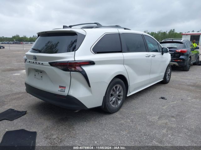 Photo 3 VIN: 5TDYRKEC1RS181191 - TOYOTA SIENNA 