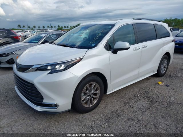 Photo 1 VIN: 5TDYRKEC1RS184639 - TOYOTA SIENNA 