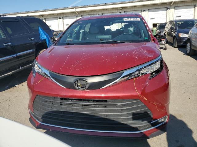 Photo 4 VIN: 5TDYRKEC2MS016436 - TOYOTA SIENNA XLE 