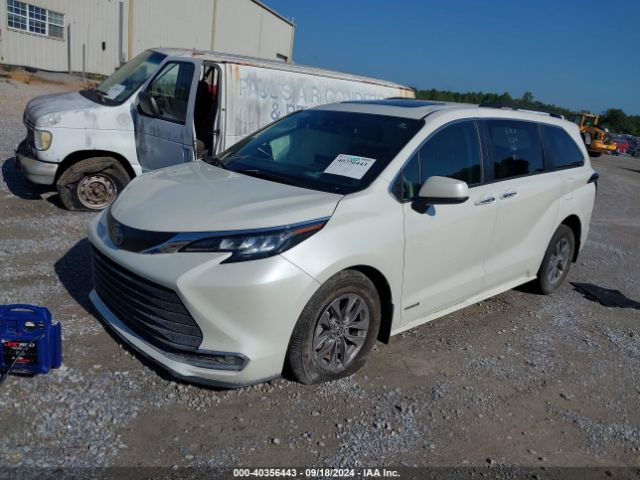 Photo 1 VIN: 5TDYRKEC2MS036704 - TOYOTA SIENNA 