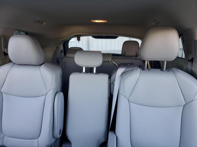 Photo 9 VIN: 5TDYRKEC2MS043023 - TOYOTA SIENNA XLE 