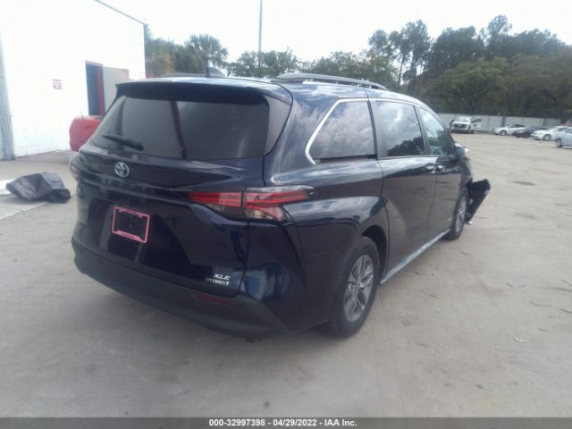 Photo 3 VIN: 5TDYRKEC2MS044754 - TOYOTA SIENNA 