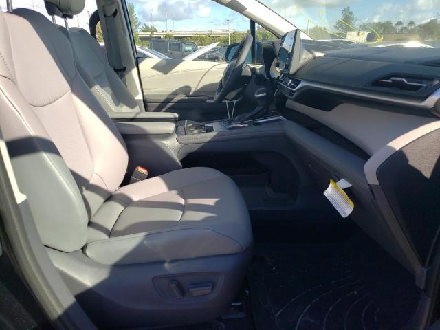 Photo 4 VIN: 5TDYRKEC2MS045256 - TOYOTA SIENNA XLE 