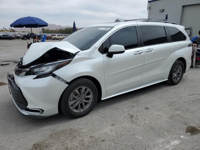 VIN: 5TDYRKEC2NS085483 - toyota sienna xle