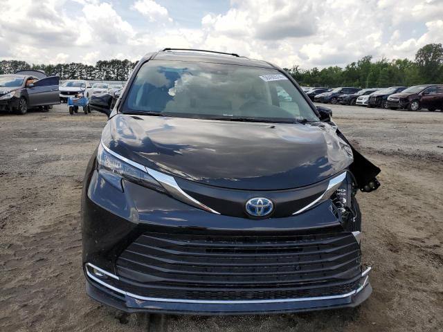 Photo 4 VIN: 5TDYRKEC2RS181166 - TOYOTA SIENNA XLE 