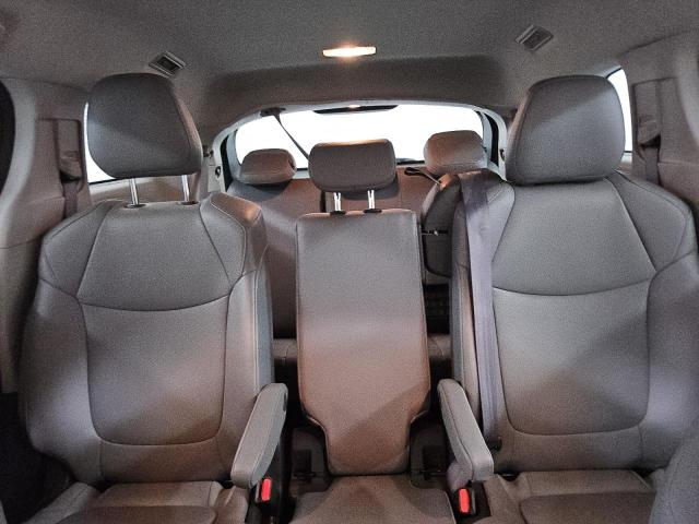 Photo 9 VIN: 5TDYRKEC3NS094113 - TOYOTA SIENNA XLE 