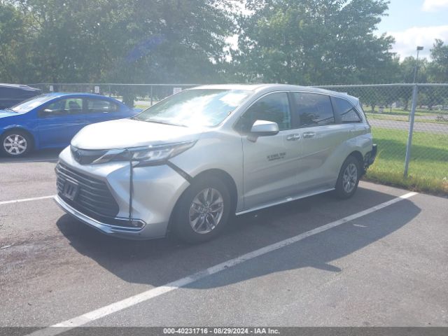 Photo 1 VIN: 5TDYRKEC3PS137352 - TOYOTA SIENNA 