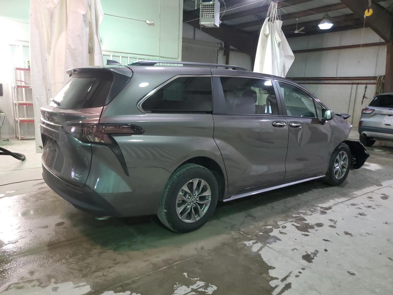 Photo 2 VIN: 5TDYRKEC3PS161070 - TOYOTA SIENNA 