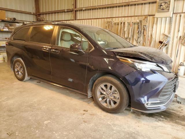 Photo 3 VIN: 5TDYRKEC3RS194718 - TOYOTA SIENNA XLE 